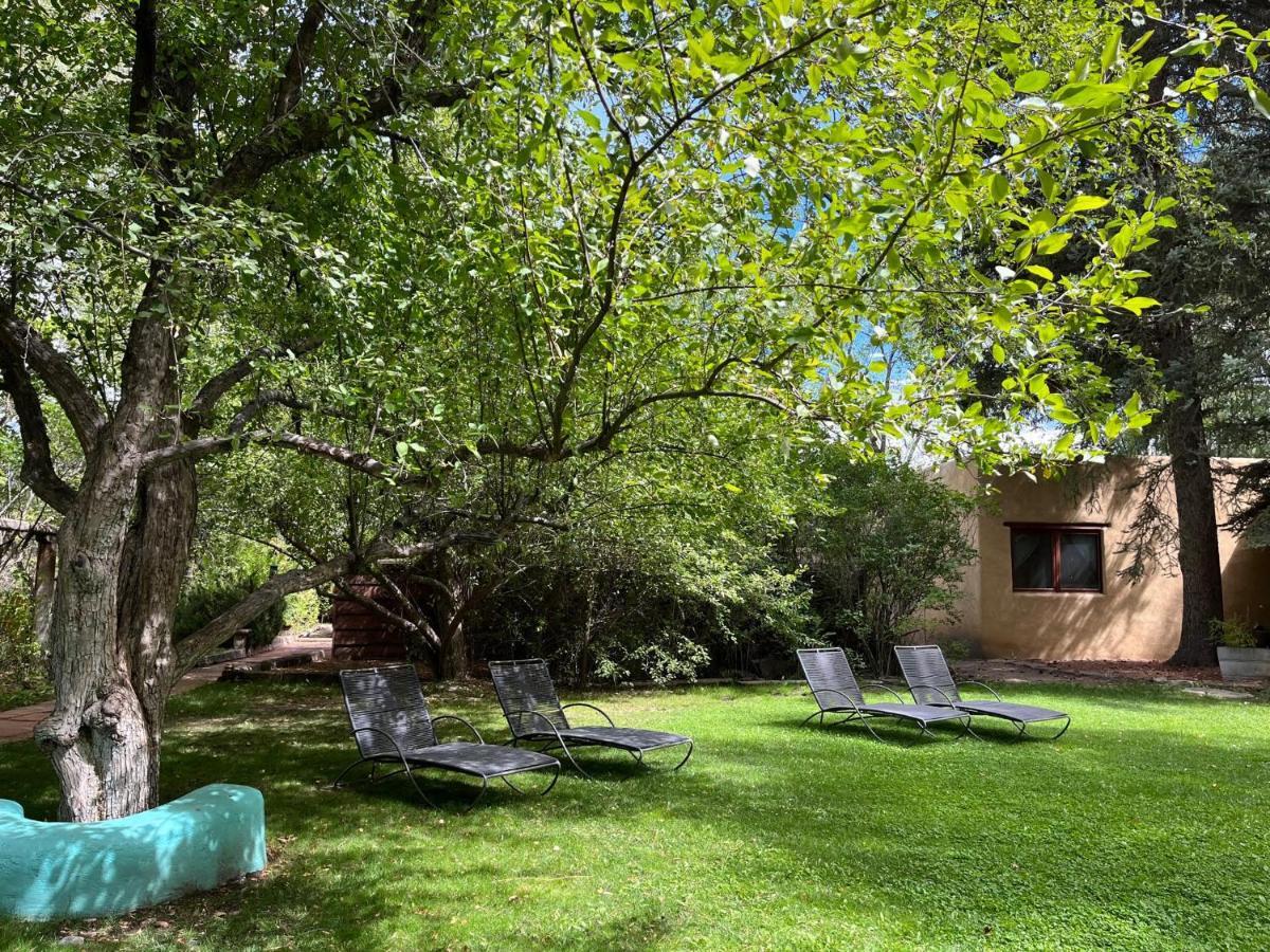 Hacienda Del Sol Bed and breakfast Taos