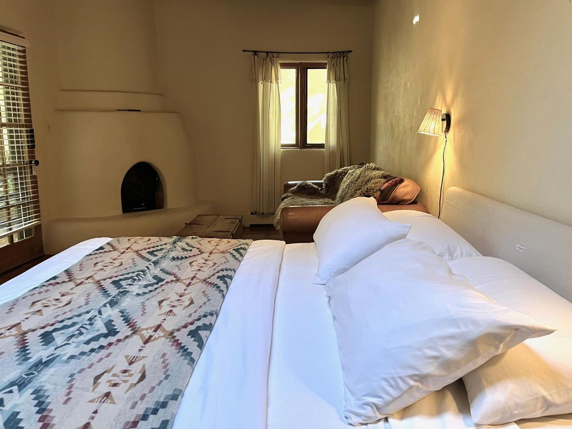 Hacienda Del Sol Bed & Breakfast Taos